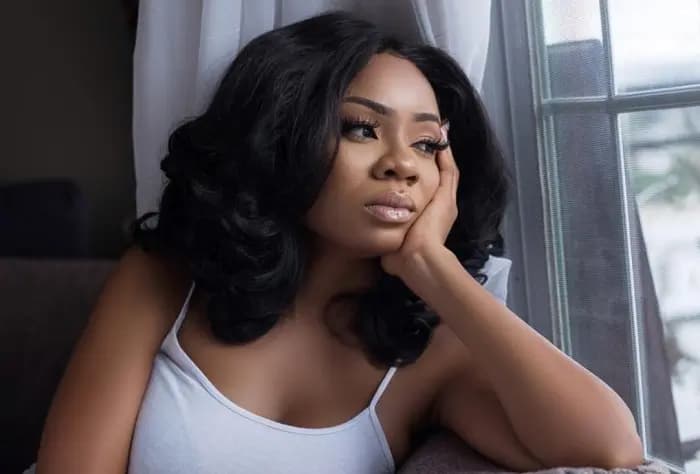 flashback-serwaa-amiheres-reply-to-an-online-troll-criticizing-her-success