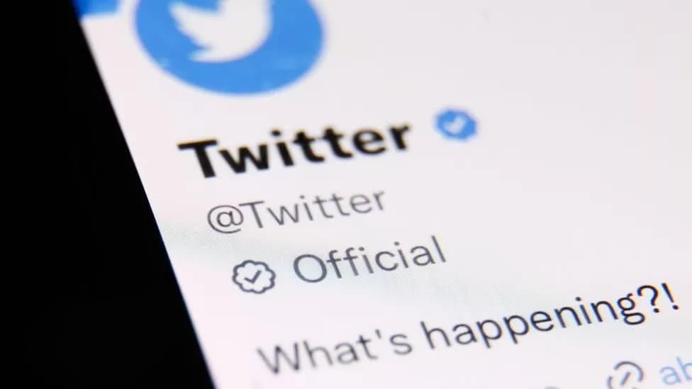 twitter-restores-blue-tick-to-high-profile-accounts