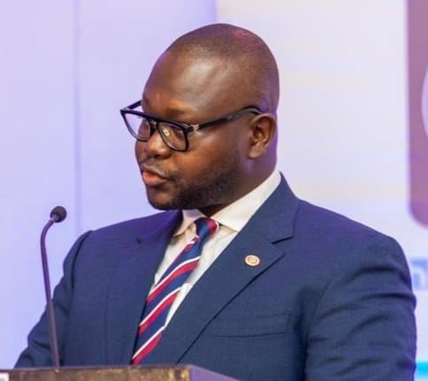 video-asenso-boakye-sings-to-npp-delegates