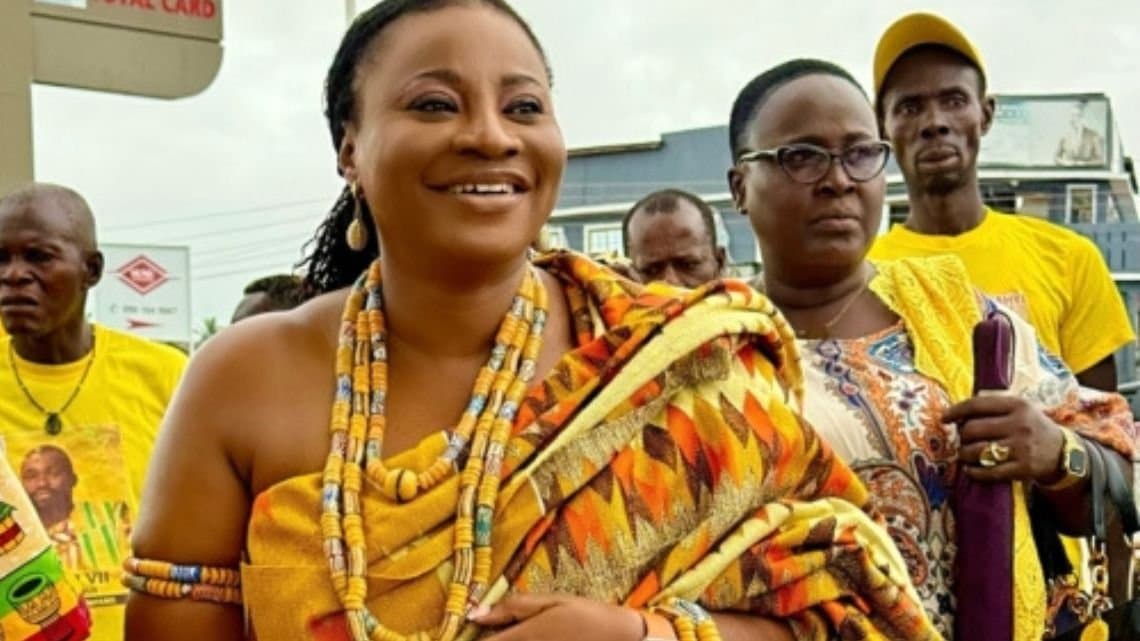 charlotte-osei-installed-as-safohen